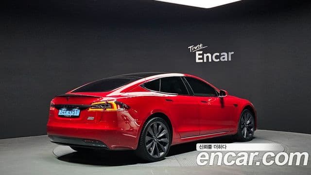 Tesla модель S, 2017 2