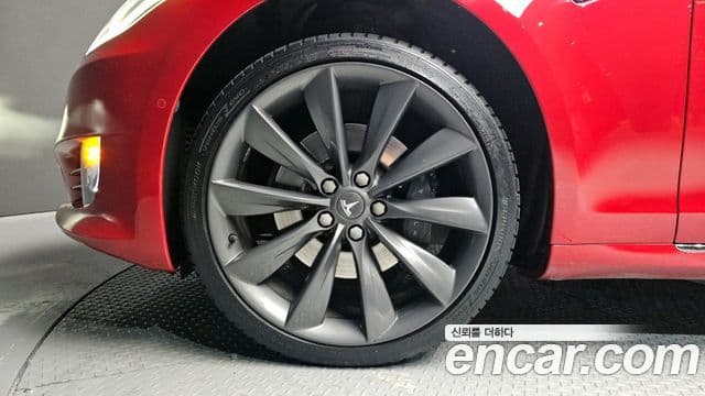 Tesla модель S, 2017 все фото