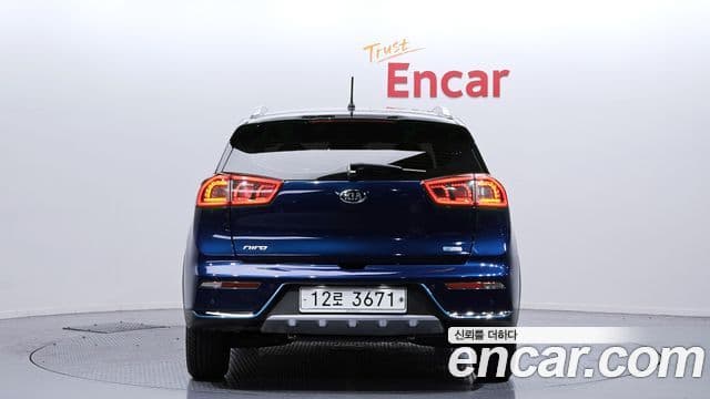 Kia Niro Prestige, 2018 4