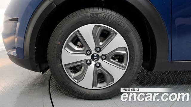 Kia Niro Prestige, 2018 все фото