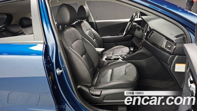 Kia Niro Prestige, 2018 10