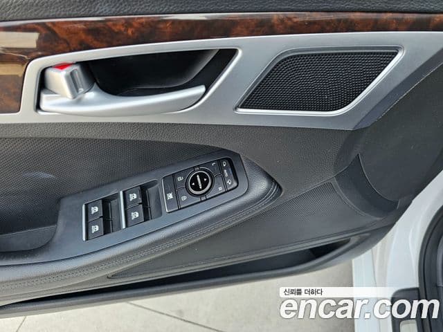 Hyundai Genesis DH Modern, 2016 11