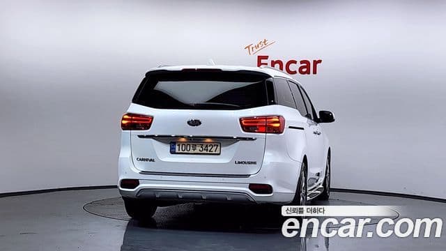 Kia The / новый New Carnival VIP, 2019 4