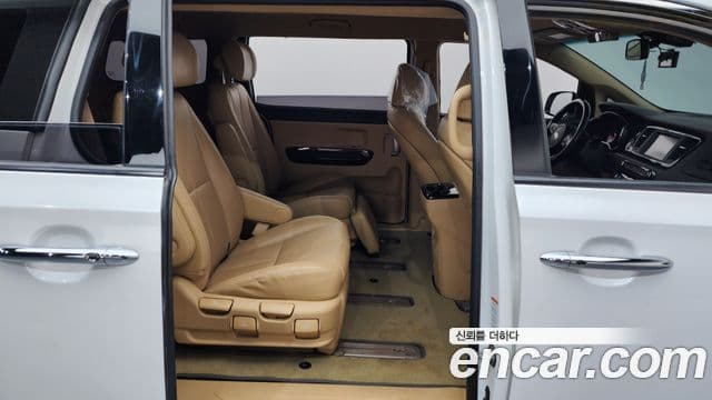 Kia The / новый New Carnival VIP, 2019 12