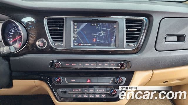 Kia The / новый New Carnival VIP, 2019 14