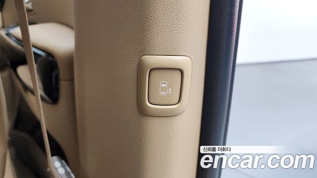 Kia The / новый New Carnival VIP, 2019 19