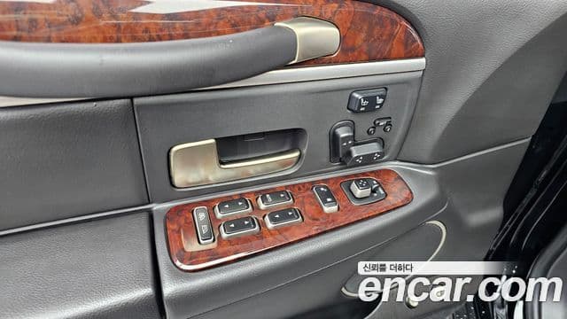 Lincoln 타운카 4.6L V8, 2008 12