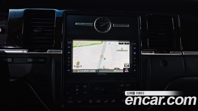 Lincoln 타운카 4.6L V8, 2008 16