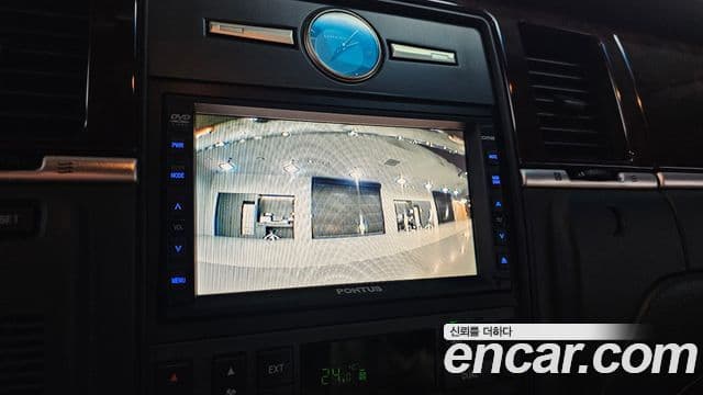 Lincoln 타운카 4.6L V8, 2008 17