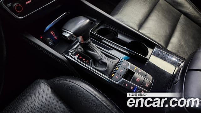 Kia All New K7 гибрид Noblesse, 2019 9