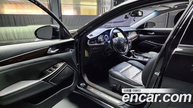 Kia All New K7 гибрид Noblesse, 2019 11