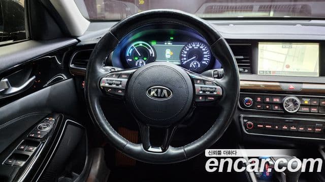 Kia All New K7 гибрид Noblesse, 2019 13