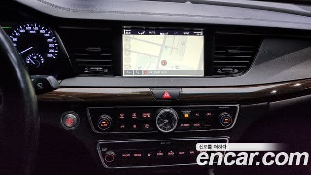 Kia All New K7 гибрид Noblesse, 2019 15