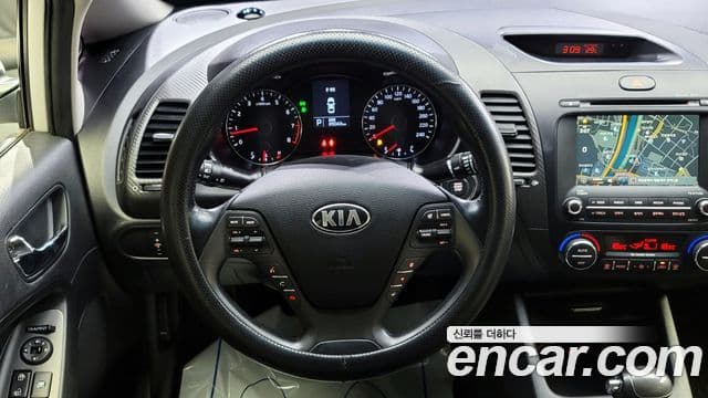 Kia K3 Prestige, 2013 13