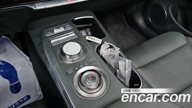 Genesis GV70, 2023 9