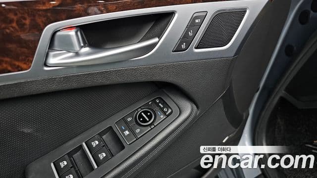 Hyundai Genesis DH Exclusive, 2016 17