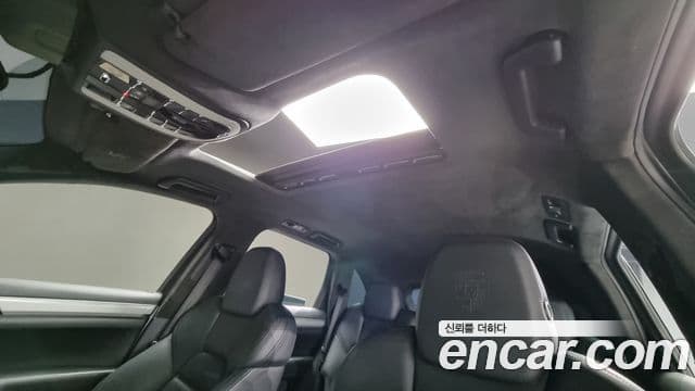 Porsche New Cayenne 958, 2011 11