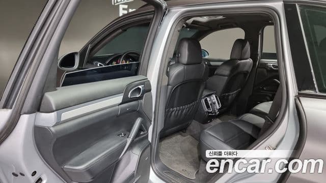 Porsche New Cayenne 958, 2011 17
