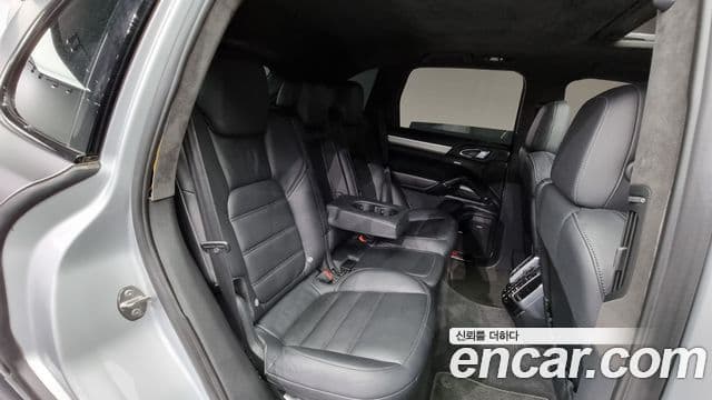 Porsche New Cayenne 958, 2011 19