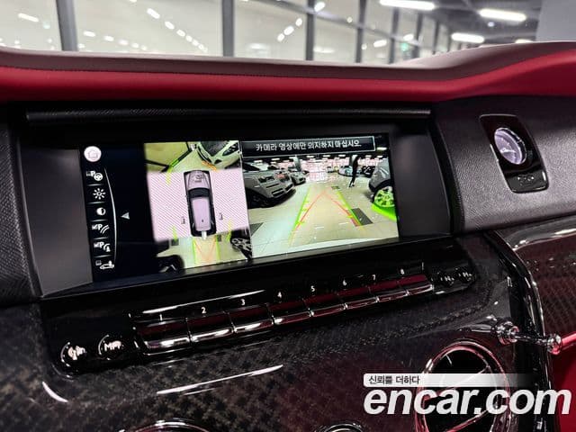 Rolls-Royce Cullinan 6.7 V12 чёрный эмблема, badge, 2023 9