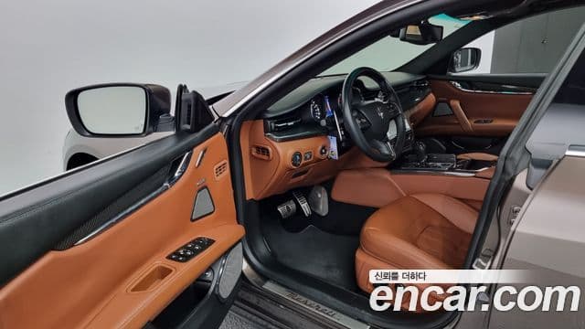 Maserati Quattroporte GTS 3.8 V8, 2014 12