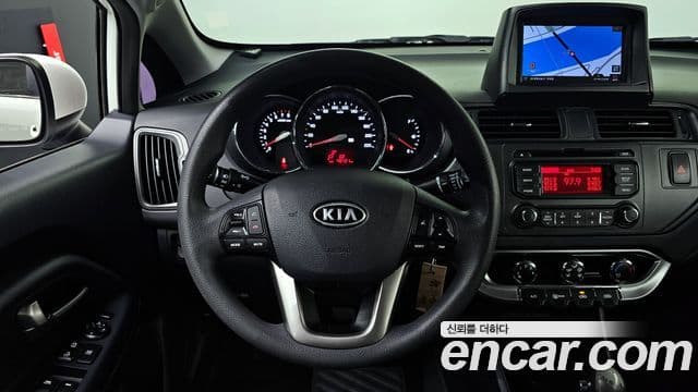 Kia All New Pride Deluxe, 2012 13