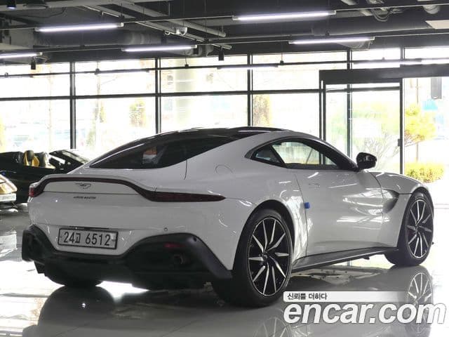 Aston Martin 밴티지 2세대 4.0 V8 купе, 2019 3
