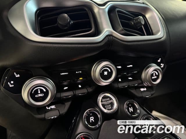 Aston Martin 밴티지 2세대 4.0 V8 купе, 2019 9