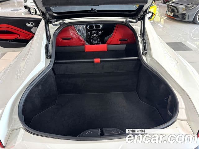 Aston Martin 밴티지 2세대 4.0 V8 купе, 2019 14