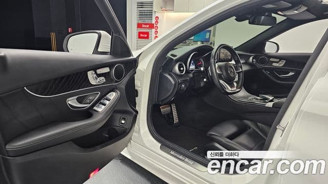 Mercedes-Benz C-класс W205 AMG Line, 2017 11