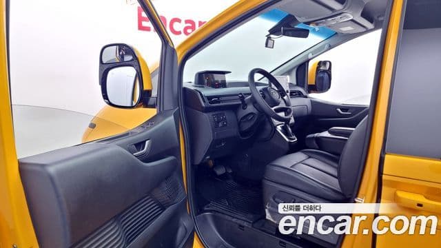 Hyundai Staria 11인승, 2023 11