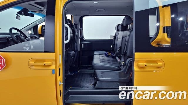 Hyundai Staria 11인승, 2023 12