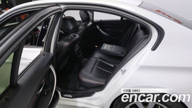 BMW 3시리즈 (F30) 320i Sport, 2012 11