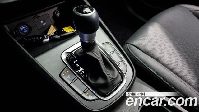 Hyundai The / новый New Kona гибрид Modern, 2023 9