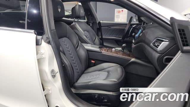 Maserati 기블리 3세대, 2018 11