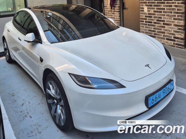 Tesla модель 3, 2024 3