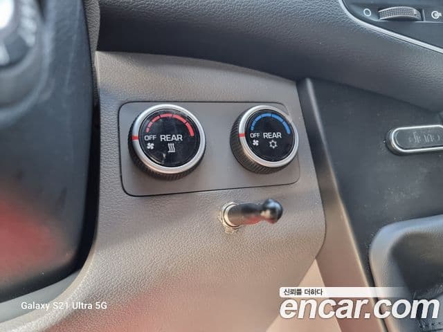 Hyundai 쏠라티 Luxury, 2016 6