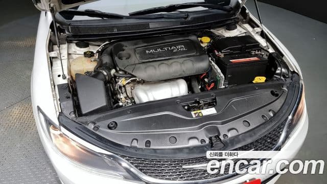 크라이슬러 200 2세대 2.4 Limited, 2015 6