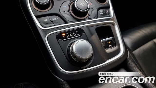 크라이슬러 200 2세대 2.4 Limited, 2015 9