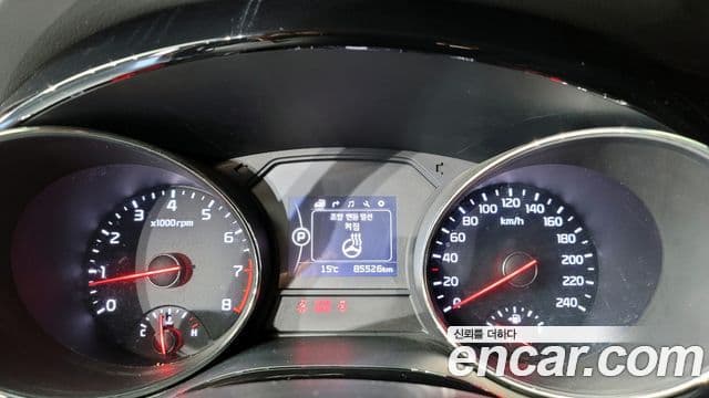 Kia All New Carnival President, 2016 8