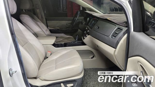 Kia All New Carnival President, 2016 10