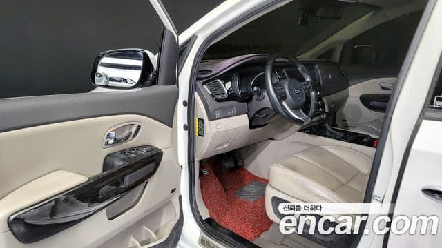 Kia All New Carnival President, 2016 11