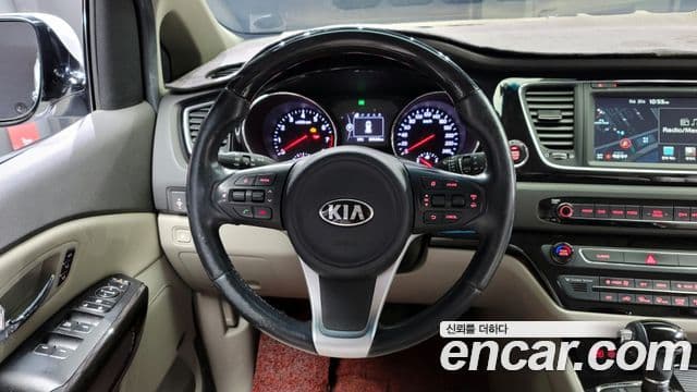 Kia All New Carnival President, 2016 13