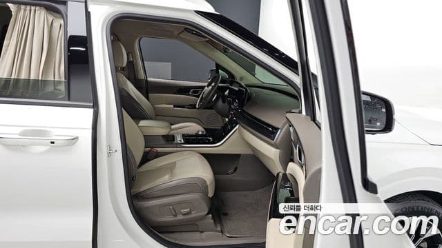 Kia Carnival 4세대 Signature, 2021 11