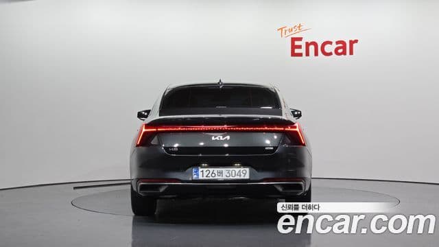 Kia K8 гибрид Signature, 2023 4