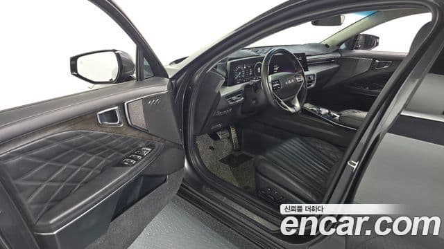 Kia K8 гибрид Signature, 2023 11