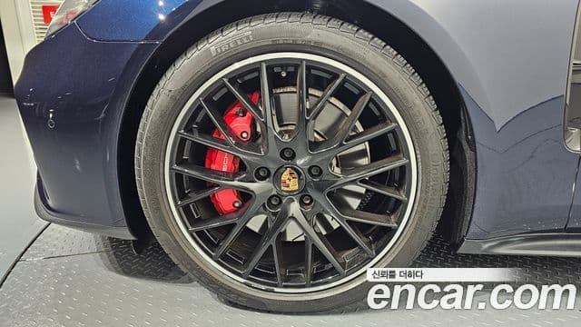 Porsche Panamera (971) 4.0 GTS, 2022 все фото