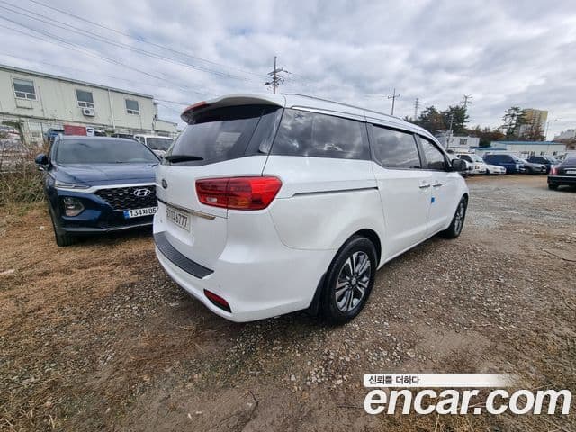 Kia The / новый New Carnival Luxury, 2019 4