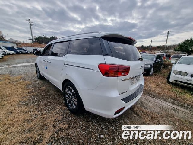 Kia The / новый New Carnival Luxury, 2019 6