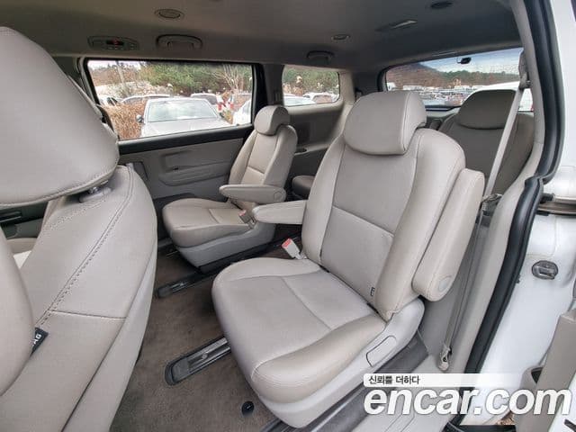 Kia The / новый New Carnival Luxury, 2019 10